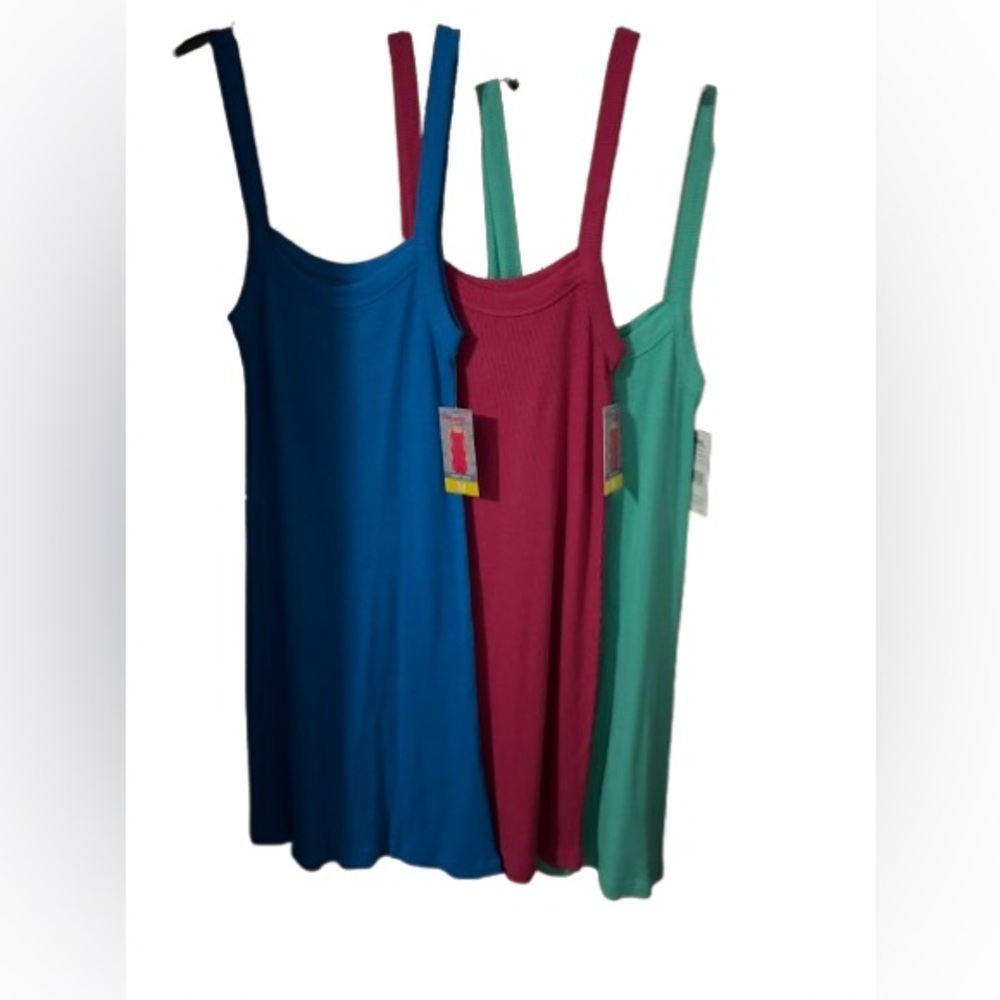 #369 NWT Carnival Fashion Women’s Ribbed Dresses Tight Fit Size M
Bundle of 3